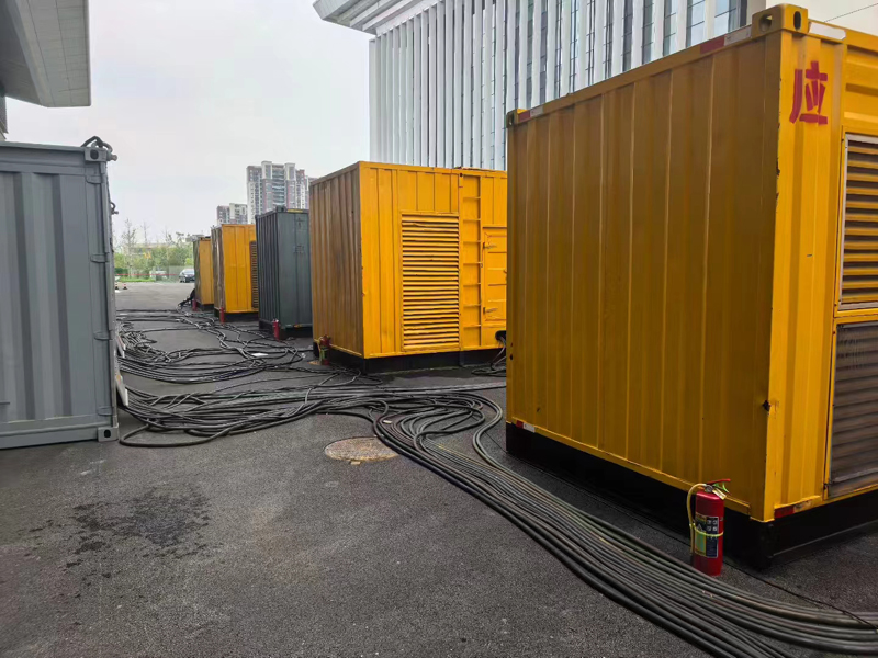 云城不同季节柴油发电机组保养有哪些注意事项?