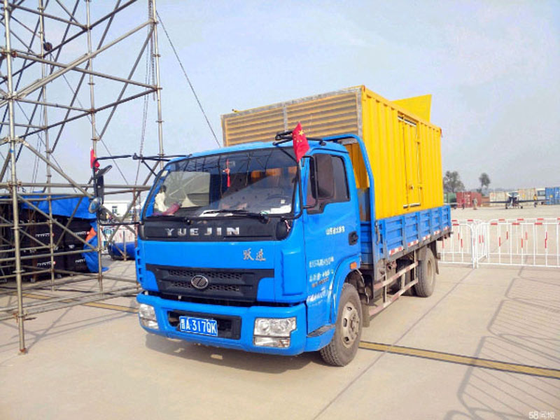 云城800KW柴油发电机组油耗是多少？