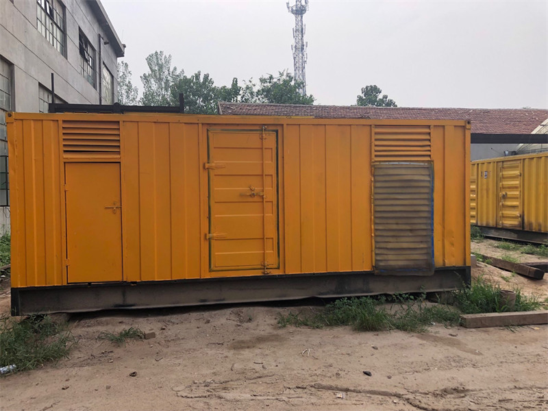 云城柴油发电机如何判断新机油是否已经完全充满机油滤清器？