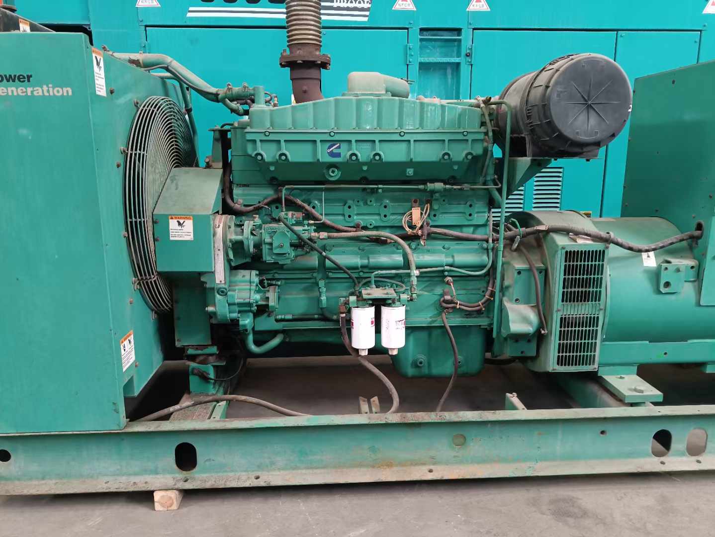 云城过载会对 600kW 柴油发电机组造成哪些损害？