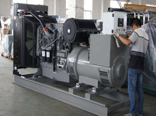 云城柴油发电机组和储能设备配合使用的案例