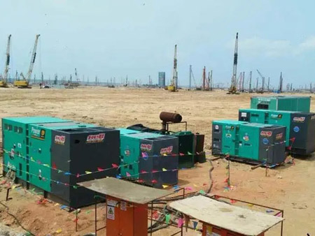 云城如何检查和清洗空气滤清器？