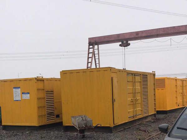 云城100kw柴油发电机组每小时油耗？